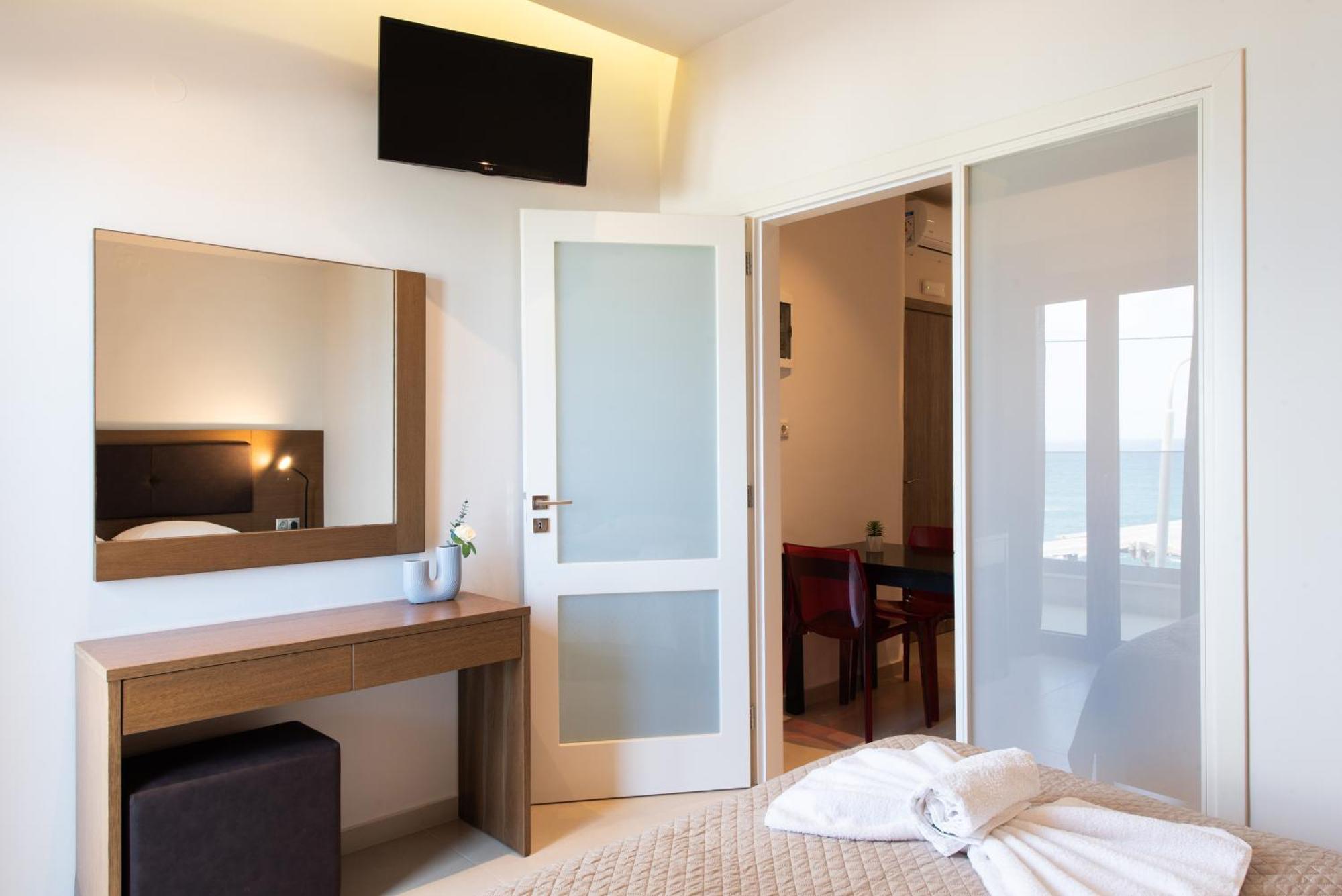 Panasia Seaview Apartments Kokkini Hani Екстер'єр фото